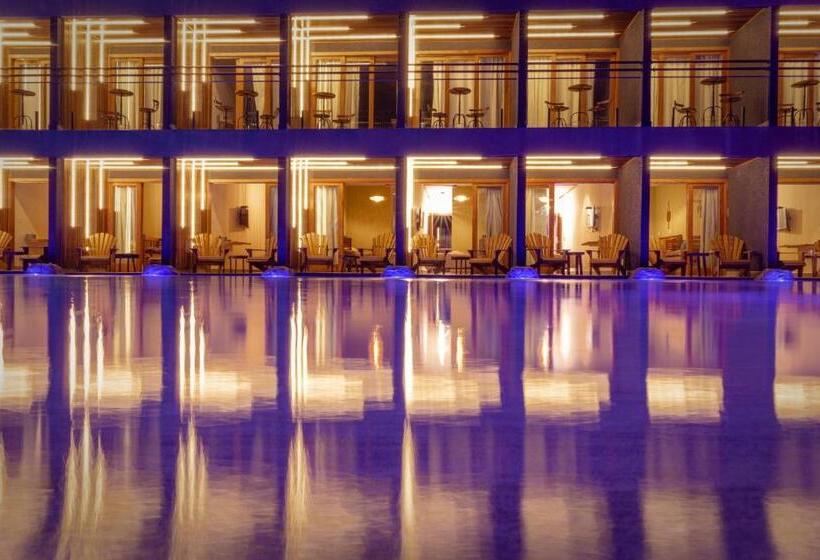 هتل Mandala Beach