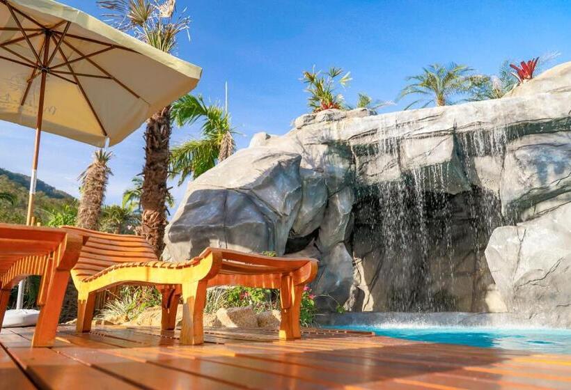 هتل Mandala Beach