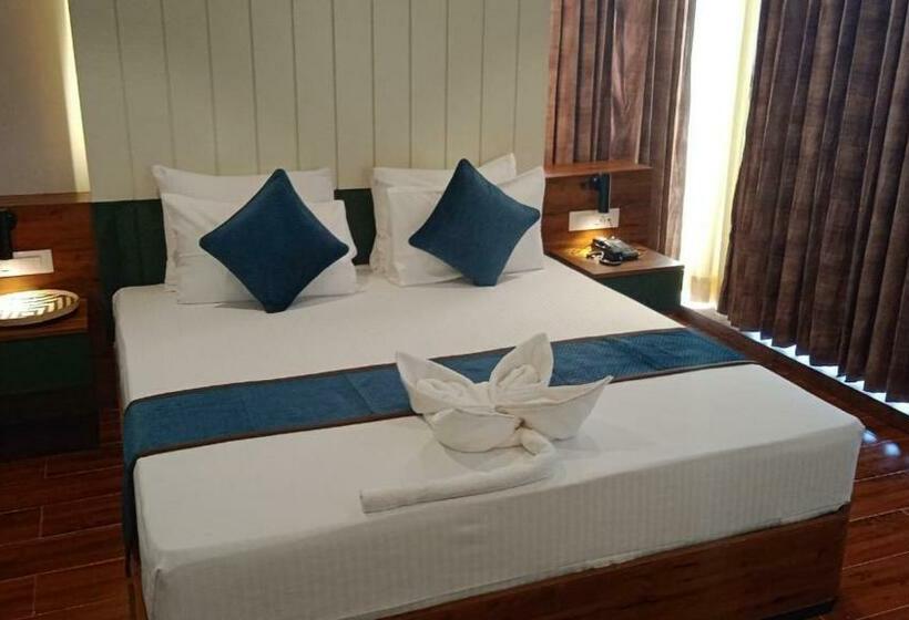 Отель The Convoy