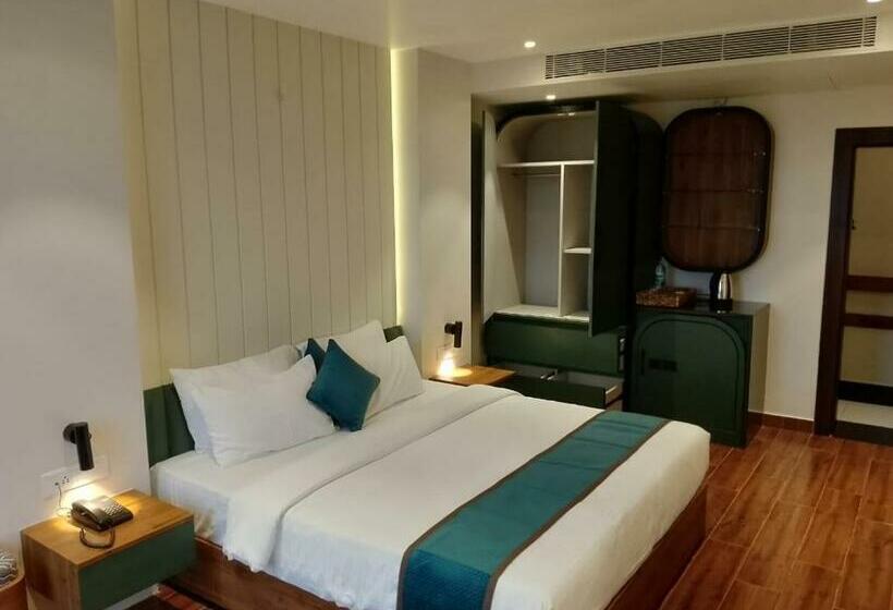 Отель The Convoy