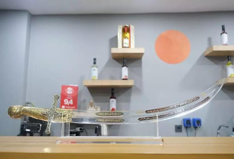 ホテル The Pearl Airport