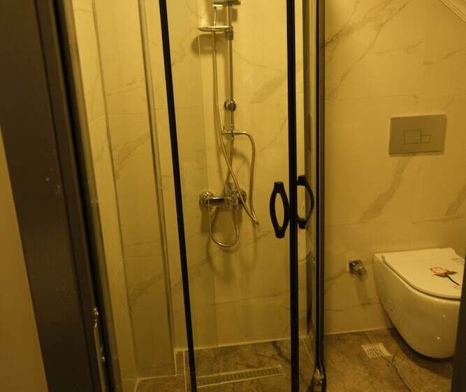 בית מלון כפרי The Pearl Airport