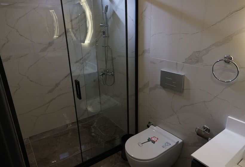 בית מלון כפרי The Pearl Airport