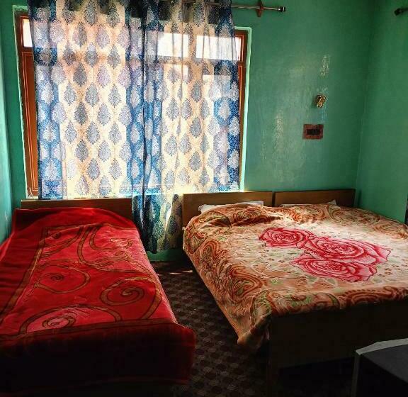 پانسیون Queen Palace Guest House