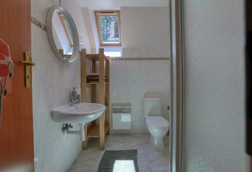 Majatalo Ramzovka   Bývalý Penzion Anna