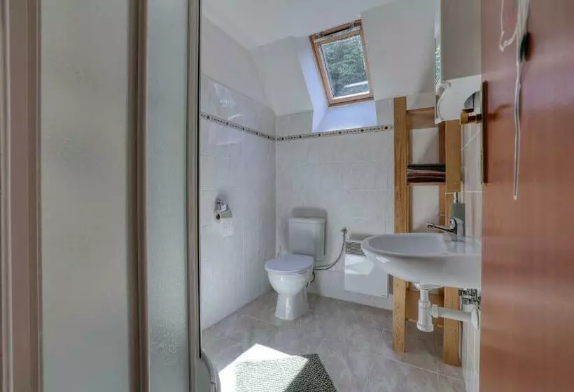 Majatalo Ramzovka   Bývalý Penzion Anna