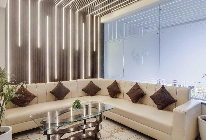 ホテル Super Collection O Bareilly Near Satellite Bus Stand Formerly Amber Heights