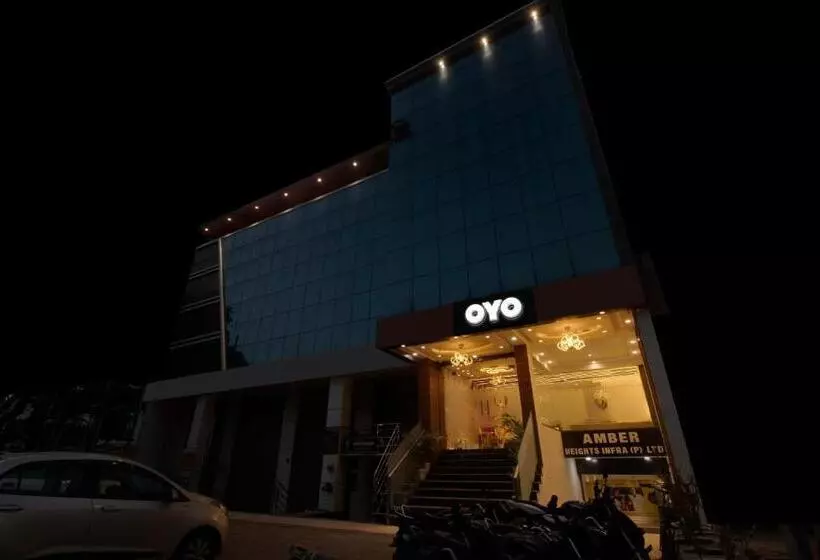 ホテル Super Collection O Bareilly Near Satellite Bus Stand Formerly Amber Heights