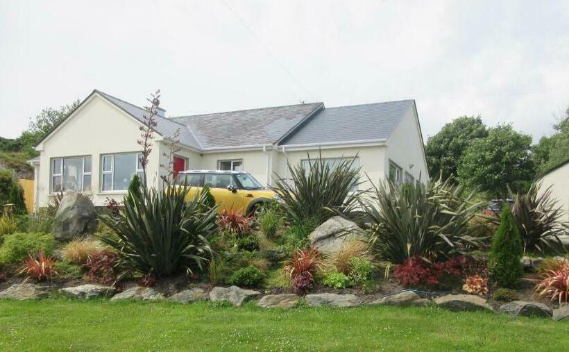 민박 Straleel South