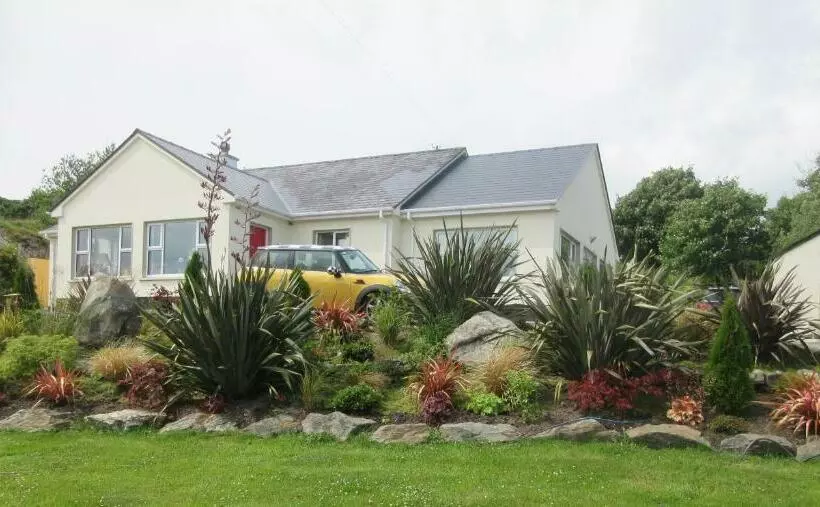 Bed and Breakfast Straleel South