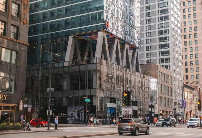 هتل Citizenm Chicago Downtown