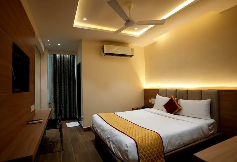 هتل Eden Park Boutique