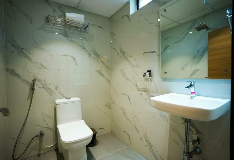 هتل Eden Park Boutique