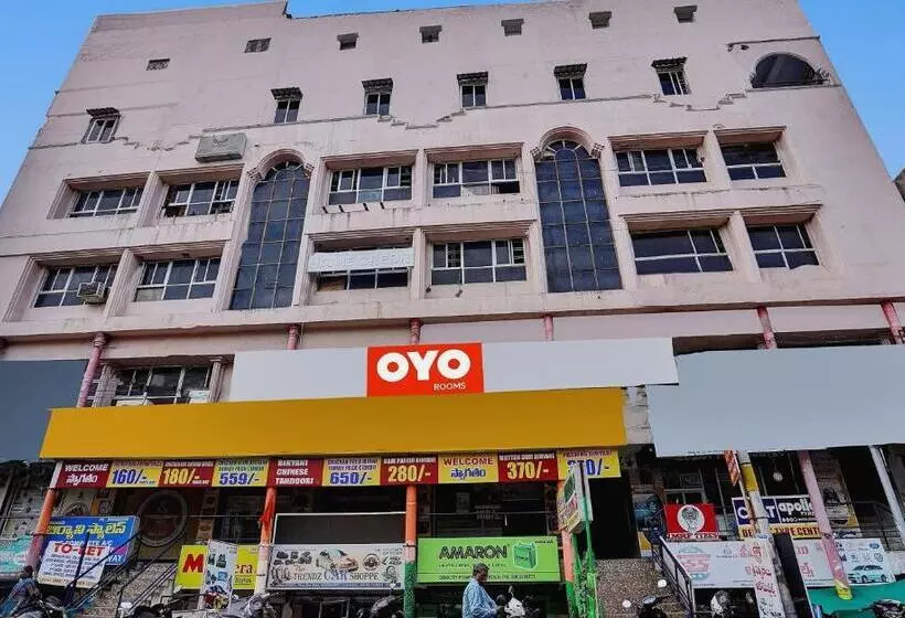 ホテル O Sai Krishna Residency