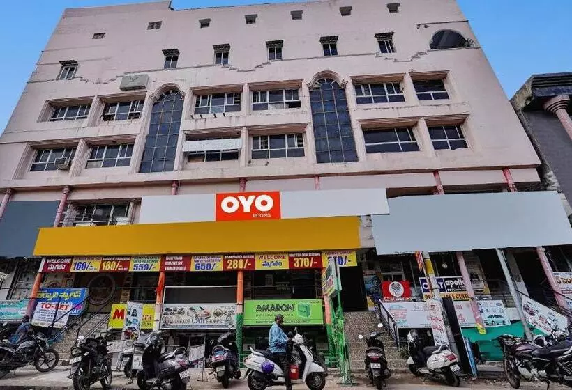 ホテル O Sai Krishna Residency