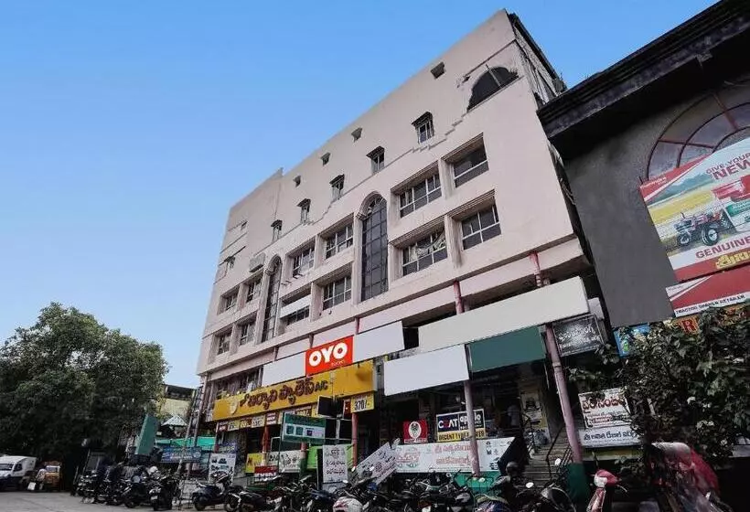 ホテル O Sai Krishna Residency