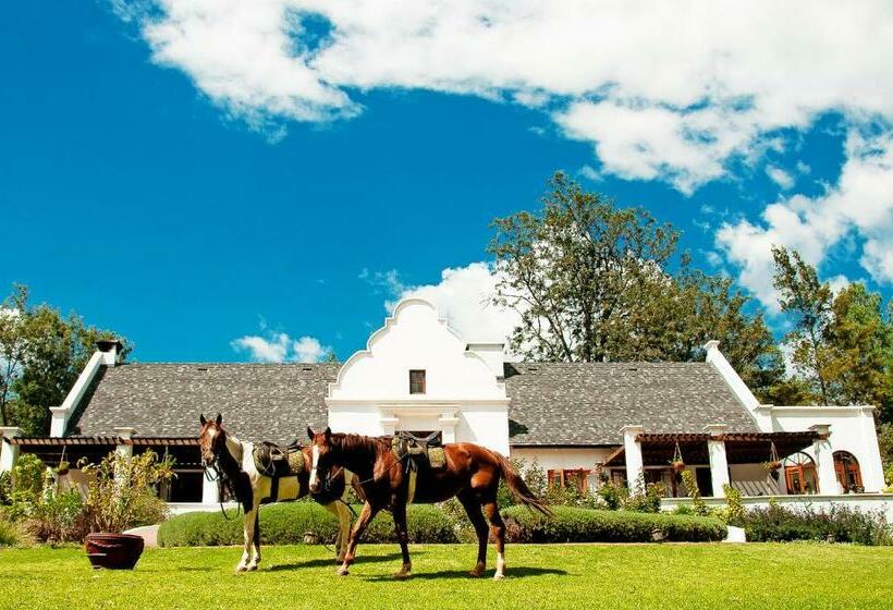 Отель The Manor At Ngorongoro