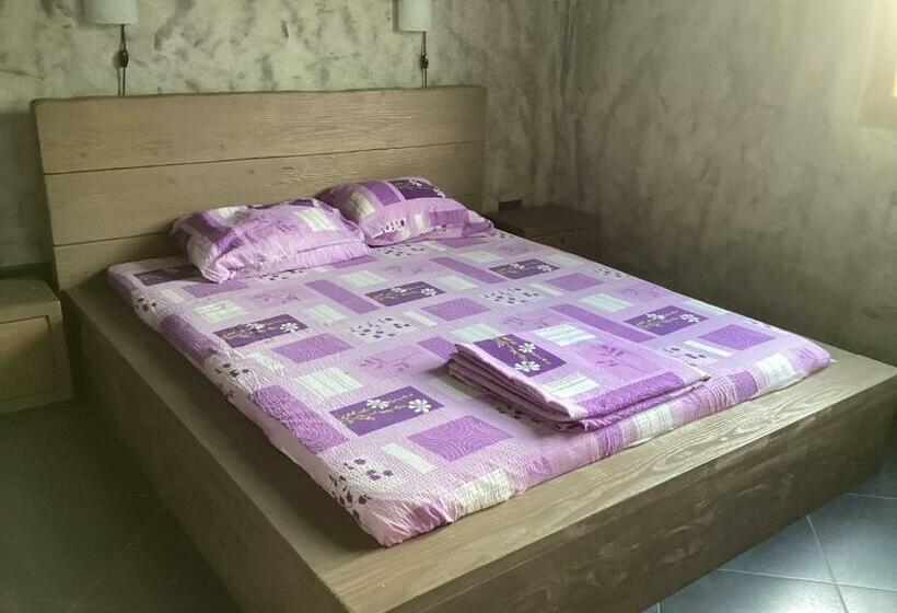 پانسیون Hostel Bobby