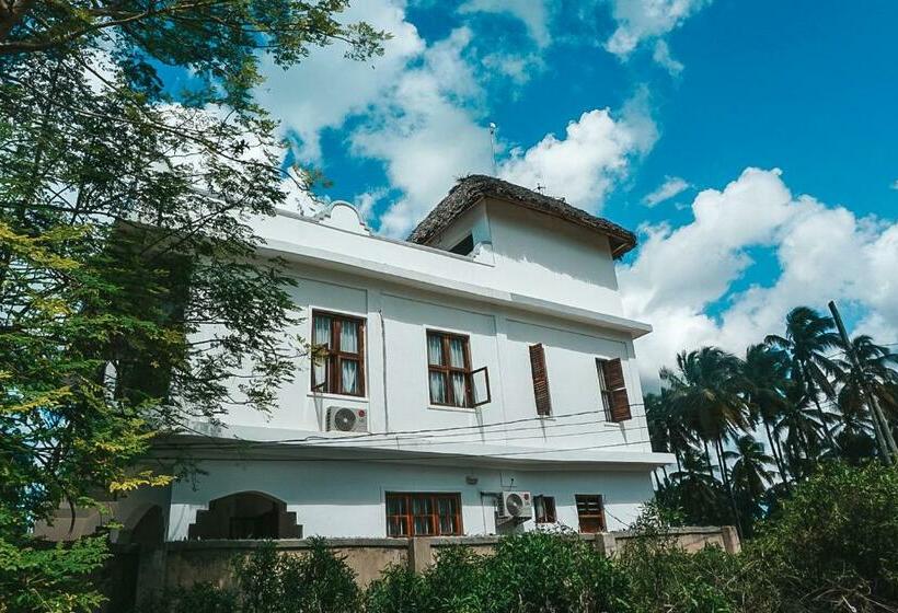 פנסיון Jasmine By Sanctuary