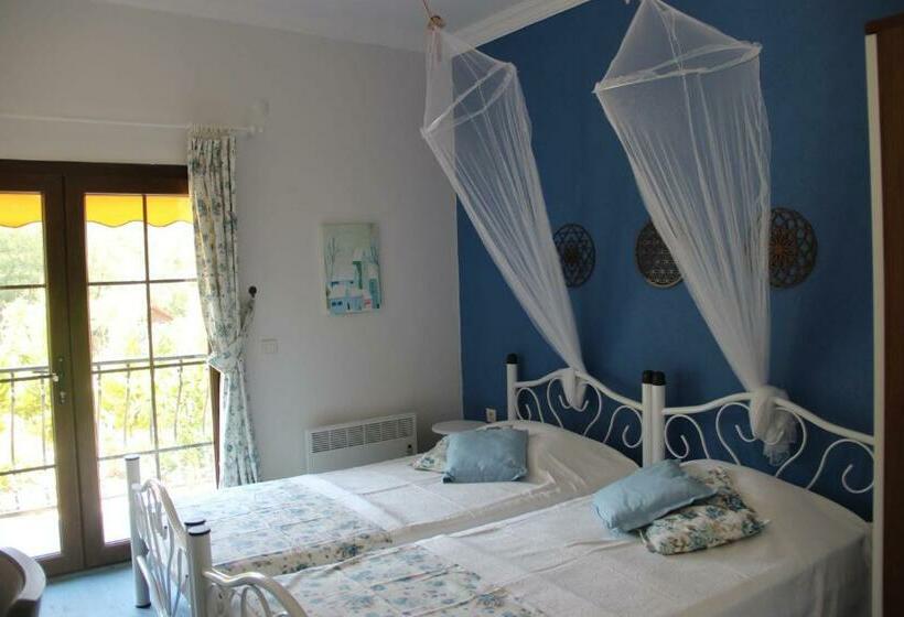 Bed and Breakfast Comfy Apart W Shared Pool Near Kusadasi In Selcuk