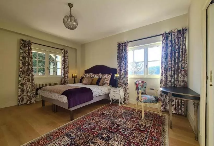 Aamiaismajoitus (B&B) Gîte à La Ferme Chant Alouette