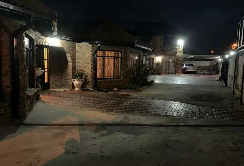 Aamiaismajoitus (B&B) Sikhula Sonke Guest House