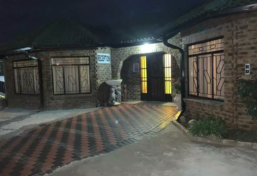 Aamiaismajoitus (B&B) Sikhula Sonke Guest House
