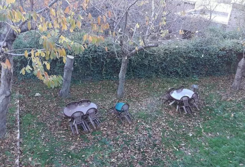 Hotelli Auberge De La Vallée