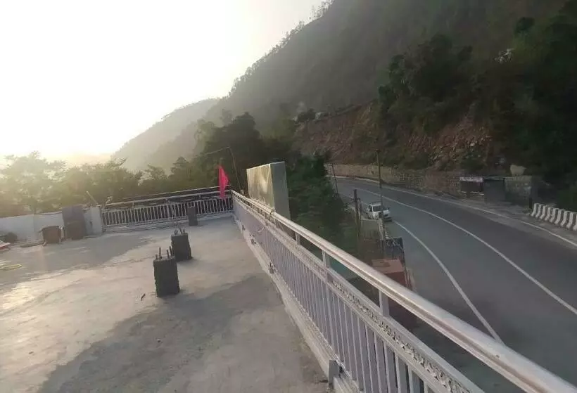 Kc Hotel & Restaurant