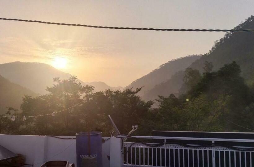 Kc Hotel & Restaurant