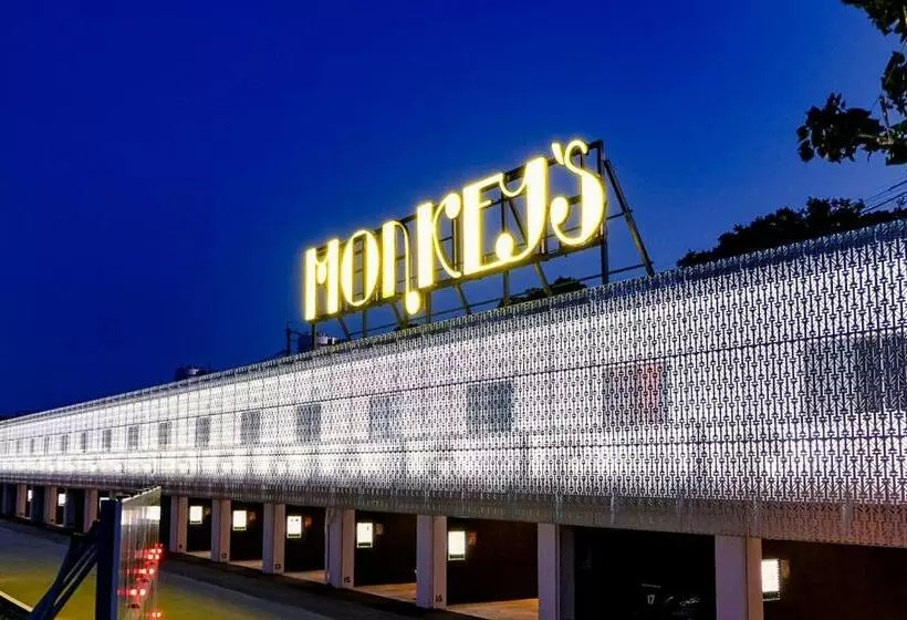 ホテル Monkey S