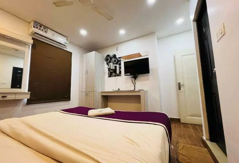 Hôtel Tcs Suites