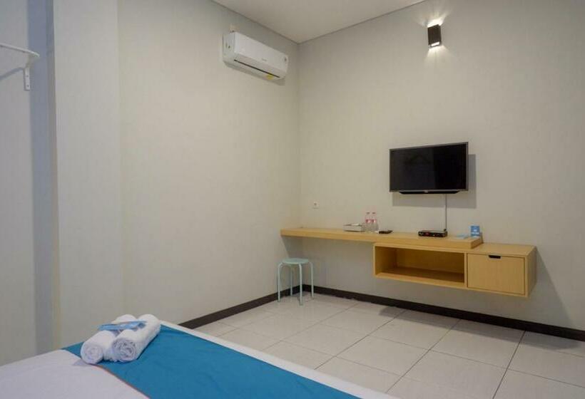 Sans Hotel Good Wish Semarang