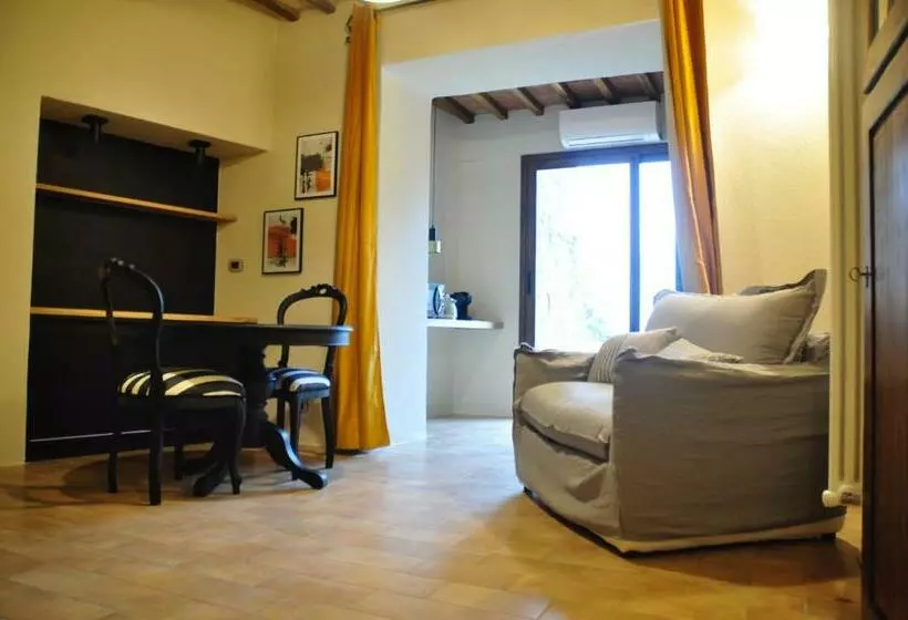 ペンション Suite La Fortezza