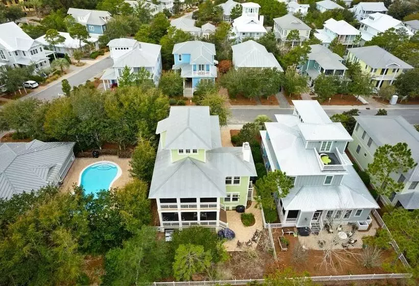 All Decked Out By Gulf Tide Vacation Rentals