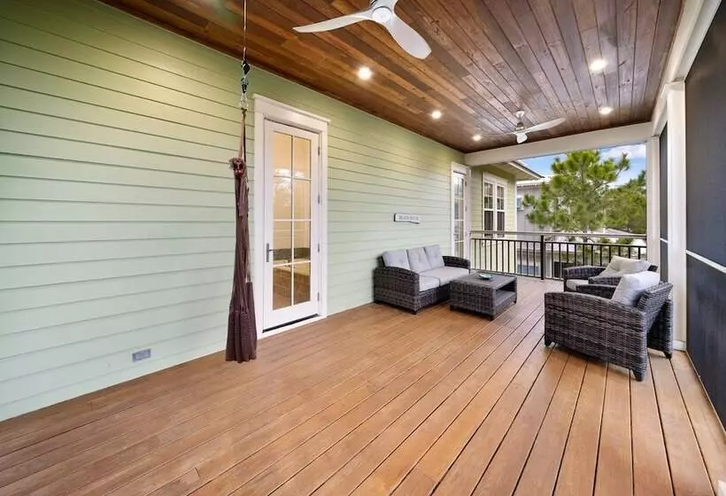 All Decked Out By Gulf Tide Vacation Rentals
