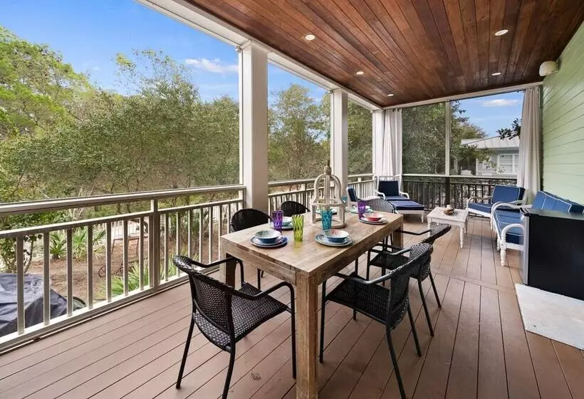 All Decked Out By Gulf Tide Vacation Rentals