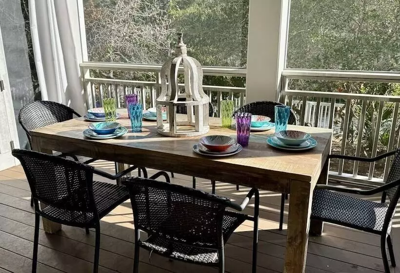 All Decked Out By Gulf Tide Vacation Rentals