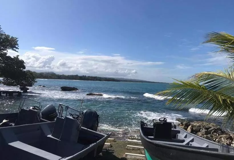 ホテル Cahuita