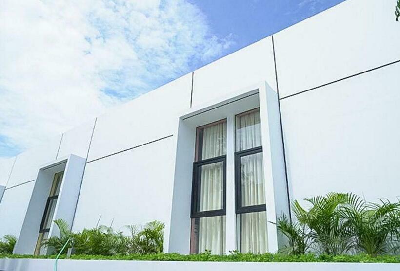 Отель Ofo Kost Premium Kampung Inggris Pare Syariah Mitra Reddoorz