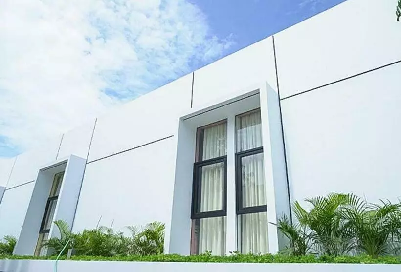 Hotelli Ofo Kost Premium Kampung Inggris Pare Syariah Mitra Reddoorz