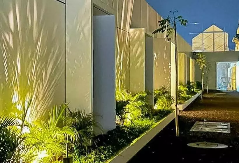 Hotelli Ofo Kost Premium Kampung Inggris Pare Syariah Mitra Reddoorz