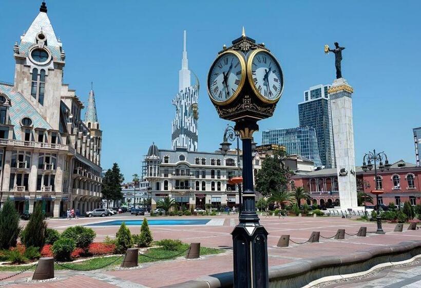 هتل Orbi Batumi City Beach View