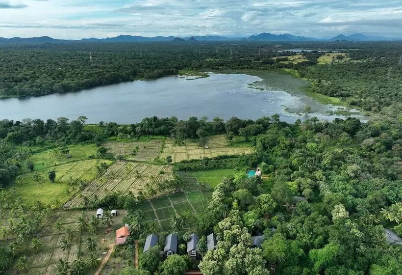 Hotelli Taru Villas Maia  Habarana