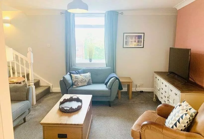 Inviting Townhouse In Bedlington