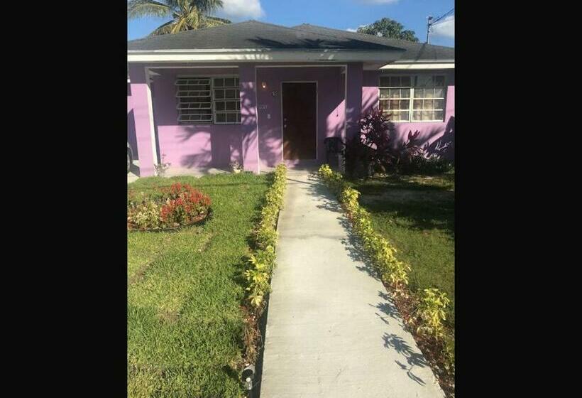 펜션 Room In Apartment   Bahamas Petapat Suite