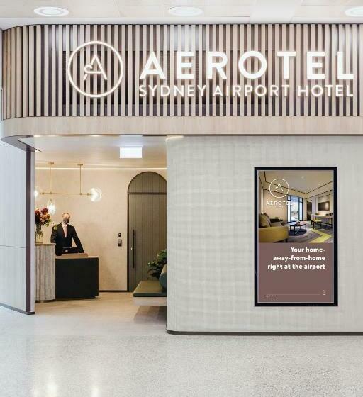 Aerotel Sydney   Inside International Terminal Airport