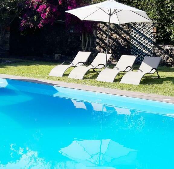 Отель Carmo Country Villas