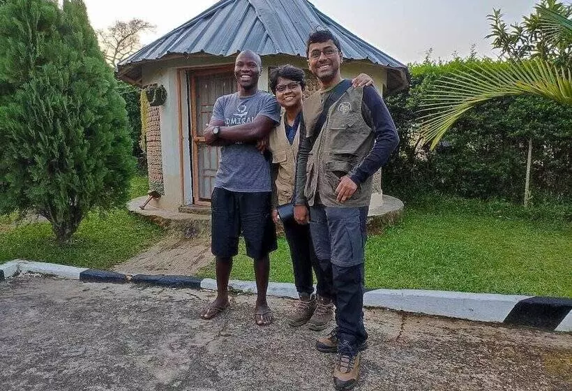 پانسیون Plastic Bottles House