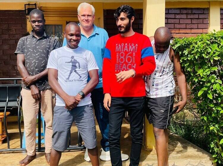 پانسیون Plastic Bottles House